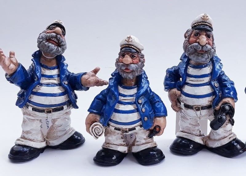 20273 Seamen 3ass Size 8,5x6,5x12CM V48