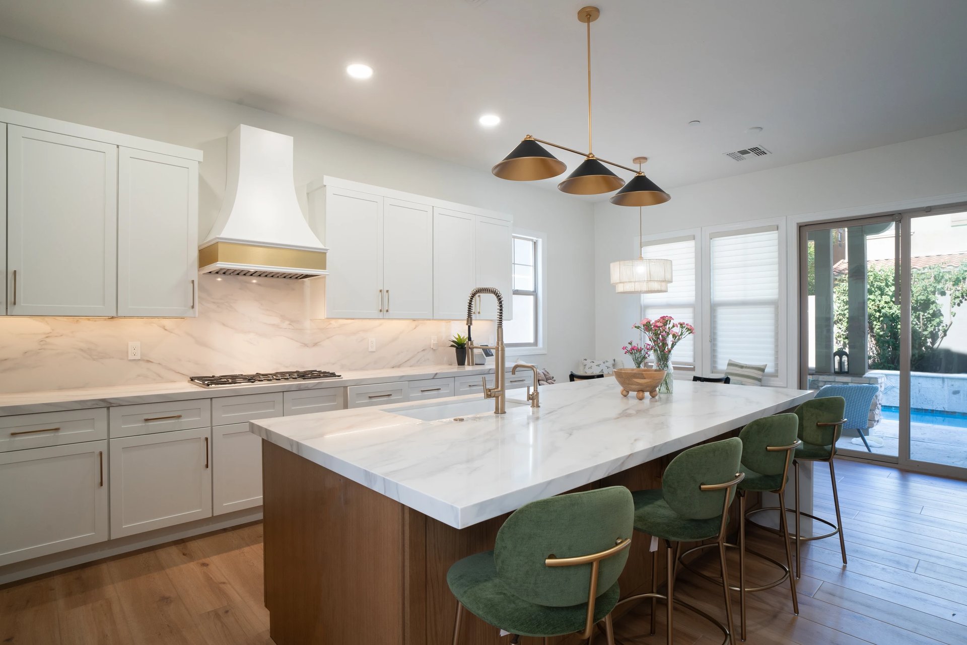 Kitchen - Large Island