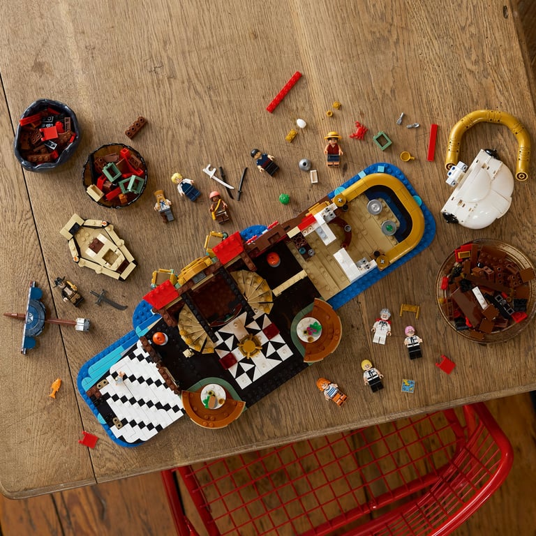 фото Блоковий конструктор LEGO One Piece Плавучий ресторан Бараті (75640)