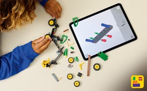LEGO Technic Harwester kołowy John Deere 1470H