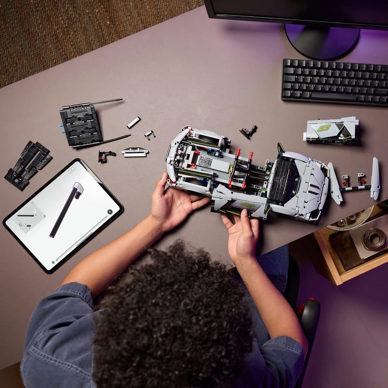 фото Авто-конструктор LEGO Technic Суперкар Lamborghini Revuelto (42214)