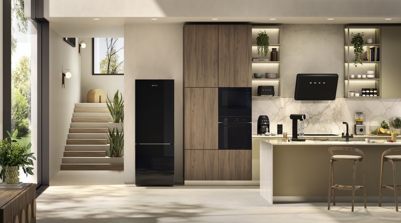 Smeg SKC01BLM saturator Plastik Czarny