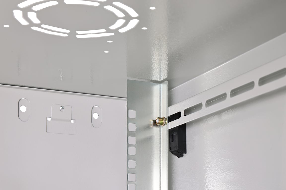 Digitus Obudowa naścienna z serii Dynamic-N - 600x600 mm (WxD), niezamontowana