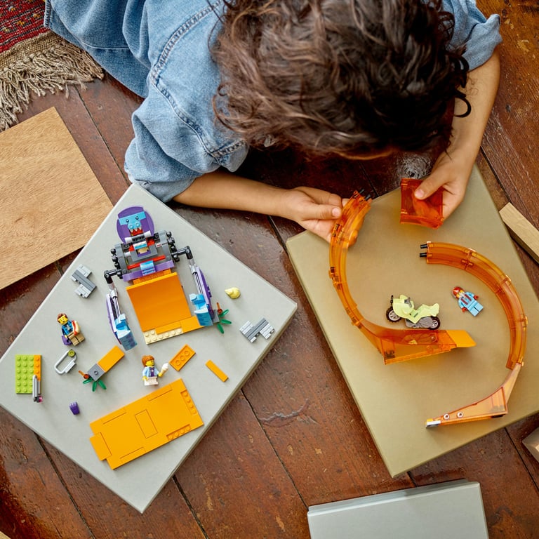 фото Блоковий конструктор LEGO Трюковая петля Сокрушительный шимпанзе (60338)