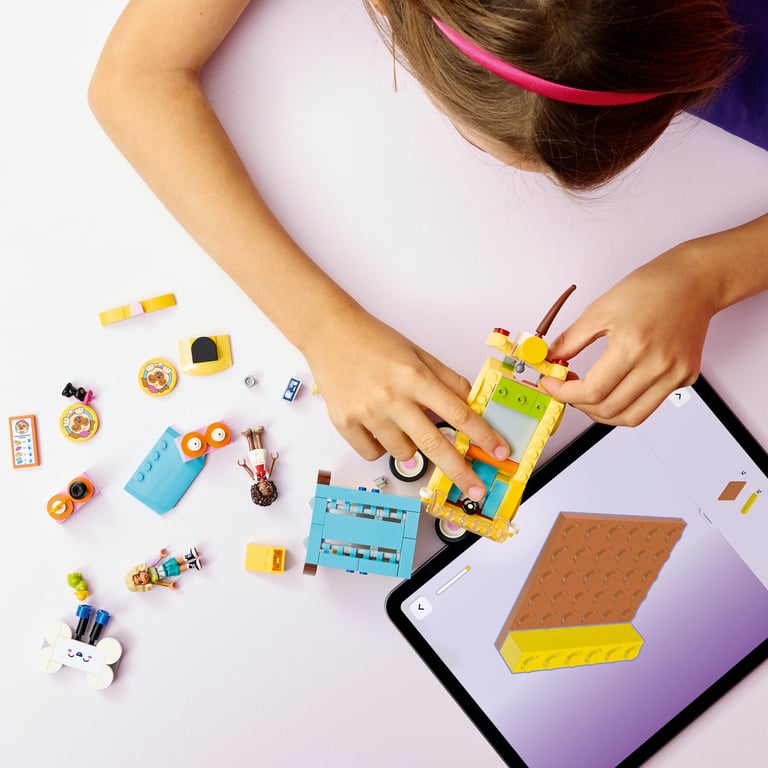 LEGO Friends Furgonetka z akcesoriami dla zwierząt
