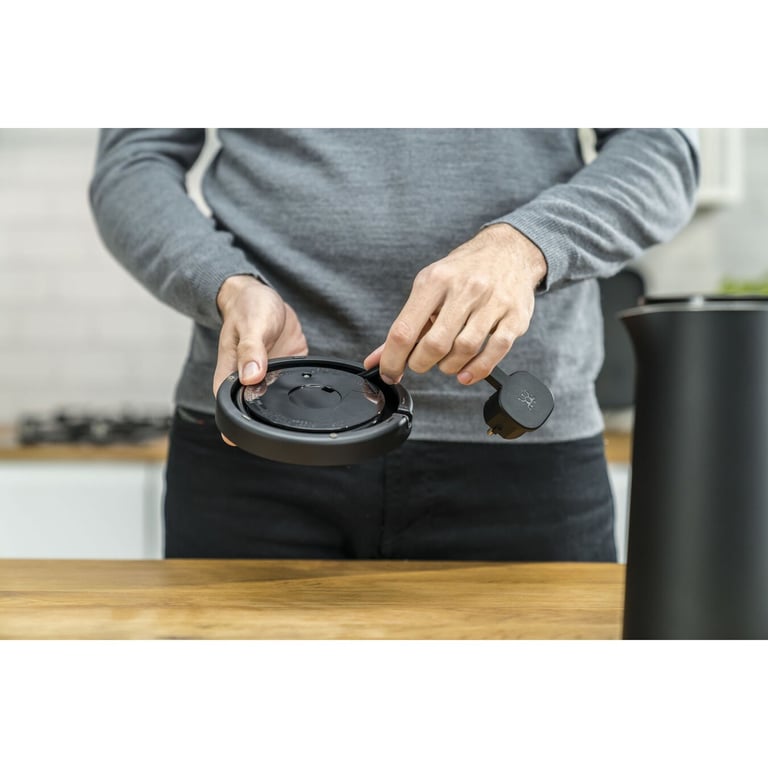 ZWILLING Enfinigy czajnik elektryczny 1 l 1850 W Czarny