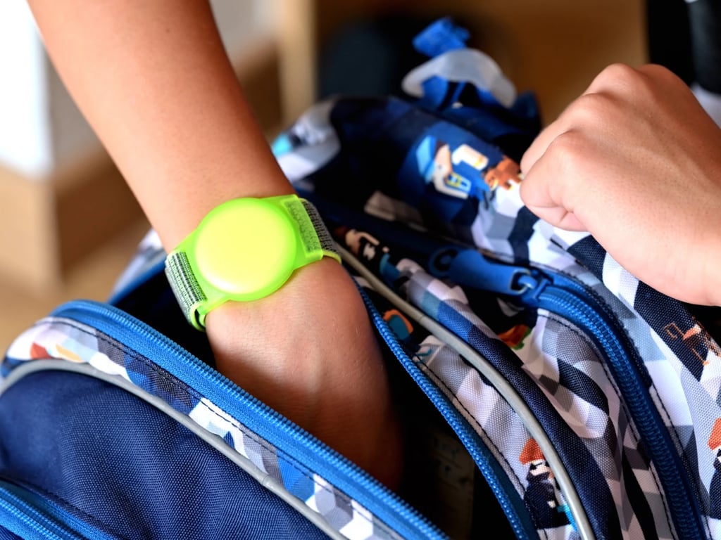 Mobile Origin AirTag Strap