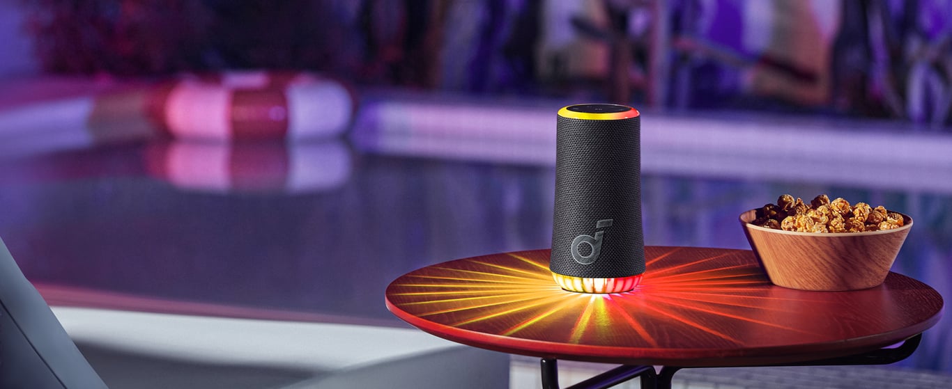 фото Портативна колонка SoundCore Glow Black (A3166G11)