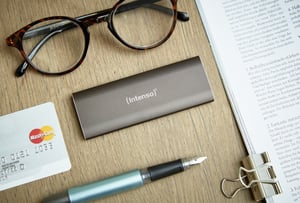 Intenso 3825440 Externe SSD 250 GB, USB Typ A 3.2 Gen 2 (3.1 Gen 2), braun