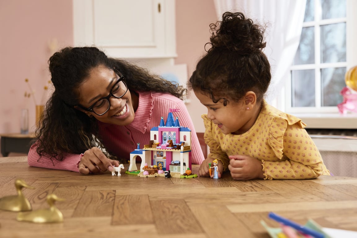 LEGO Disney Princess Zamek Kopciuszka i jej zwierzęcych przyjaciół
