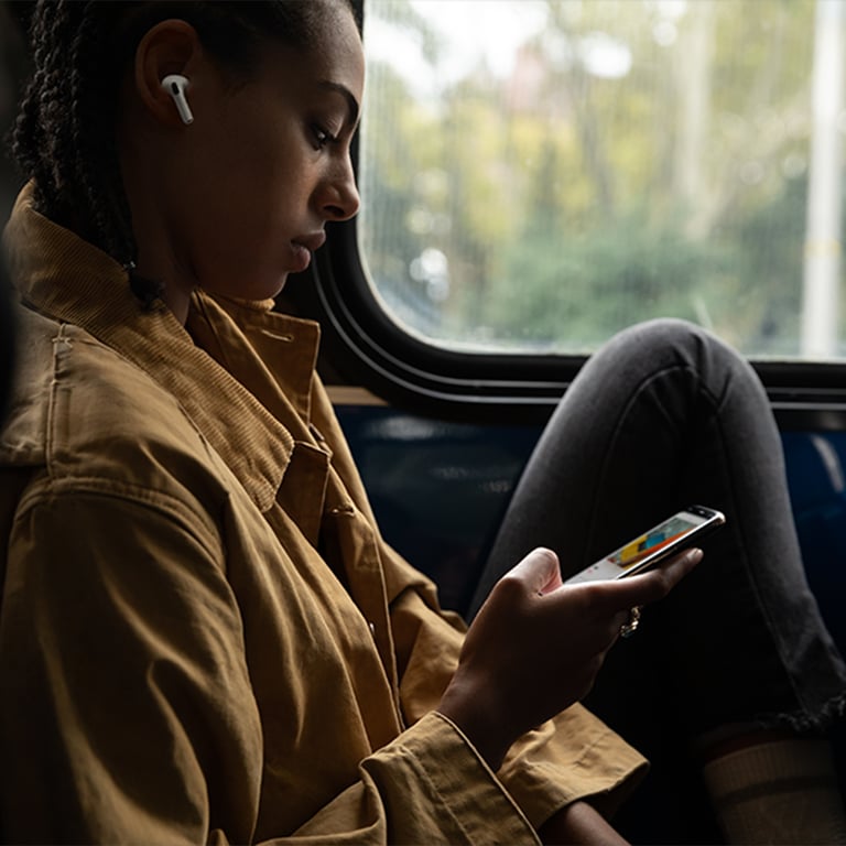 Apple AirPods Pro with MagSafe Charging Case AirPods Zestaw słuchawkowy  Bezprzewodowy Douszny Połączenia/muzyka Bluetooth Biały MLWK3ZM/A kup  online w SuperTech.pl - Hurtownia IT, Sklep Komputerowy