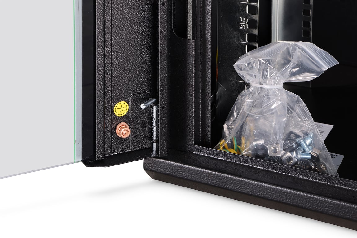 Digitus Obudowa naścienna Dynamic Basic - 600x450 mm (szer. x głęb.)