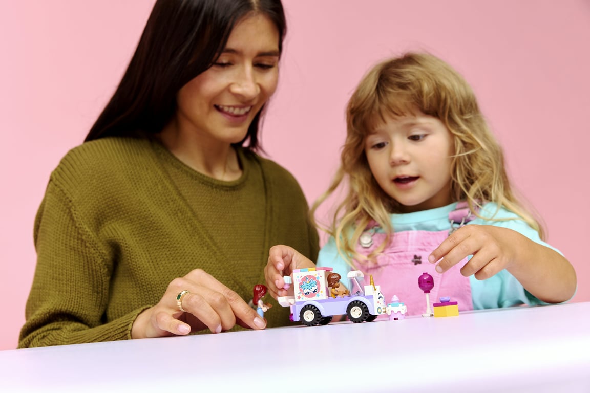 LEGO Friends Jednorożcowa dostawa tortu