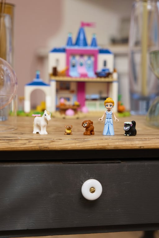 LEGO Disney Princess Zamek Kopciuszka i jej zwierzęcych przyjaciół