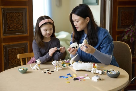 LEGO Disney 101 dalmatyńczyków — Szczeniaczki Szczęściarz i Penny