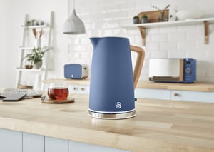 Swan SK14610BLUN 1.7 L 3000 W Electric Kettle, Blue