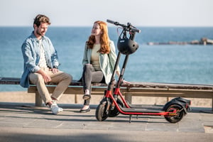 Ninebot by Segway D38E 25 km/h Czarny, Czerwony 10,2 Ah