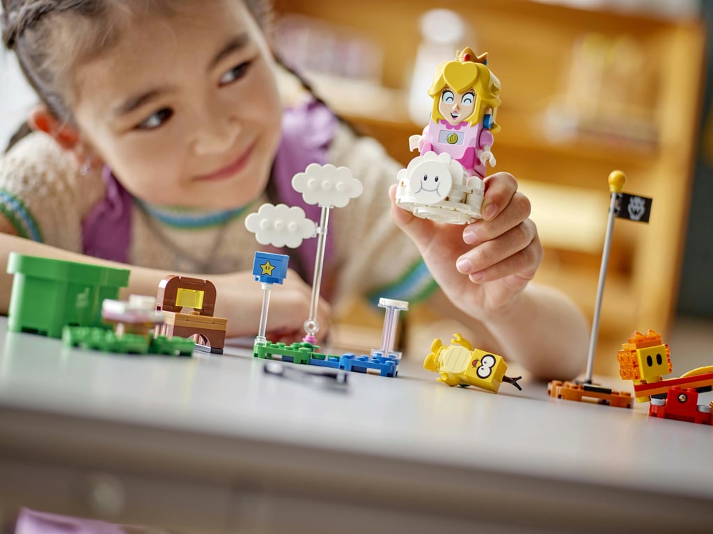 LEGO Super Mario Przygody z interaktywną figurką ® Peach™