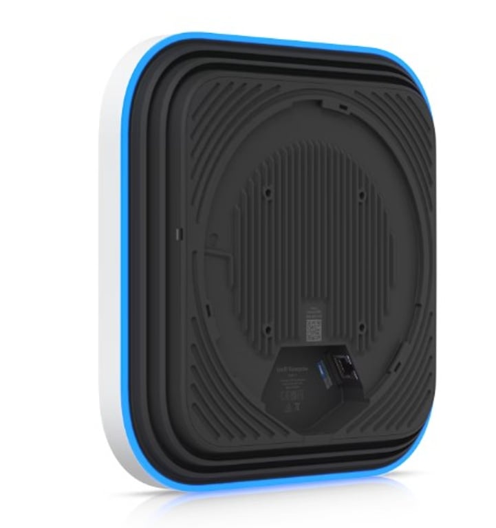 фото Точка доступу Ubiquiti E7