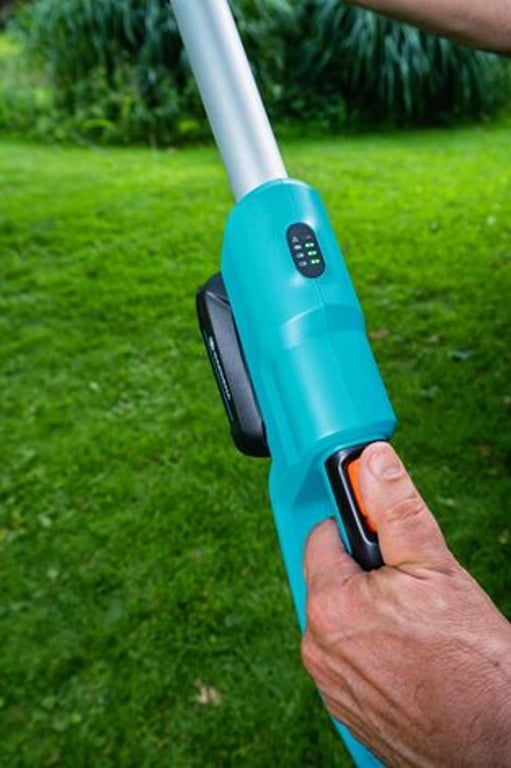 Gardena THS 42/18V P4A Podwójne ostrze 3,4 kg