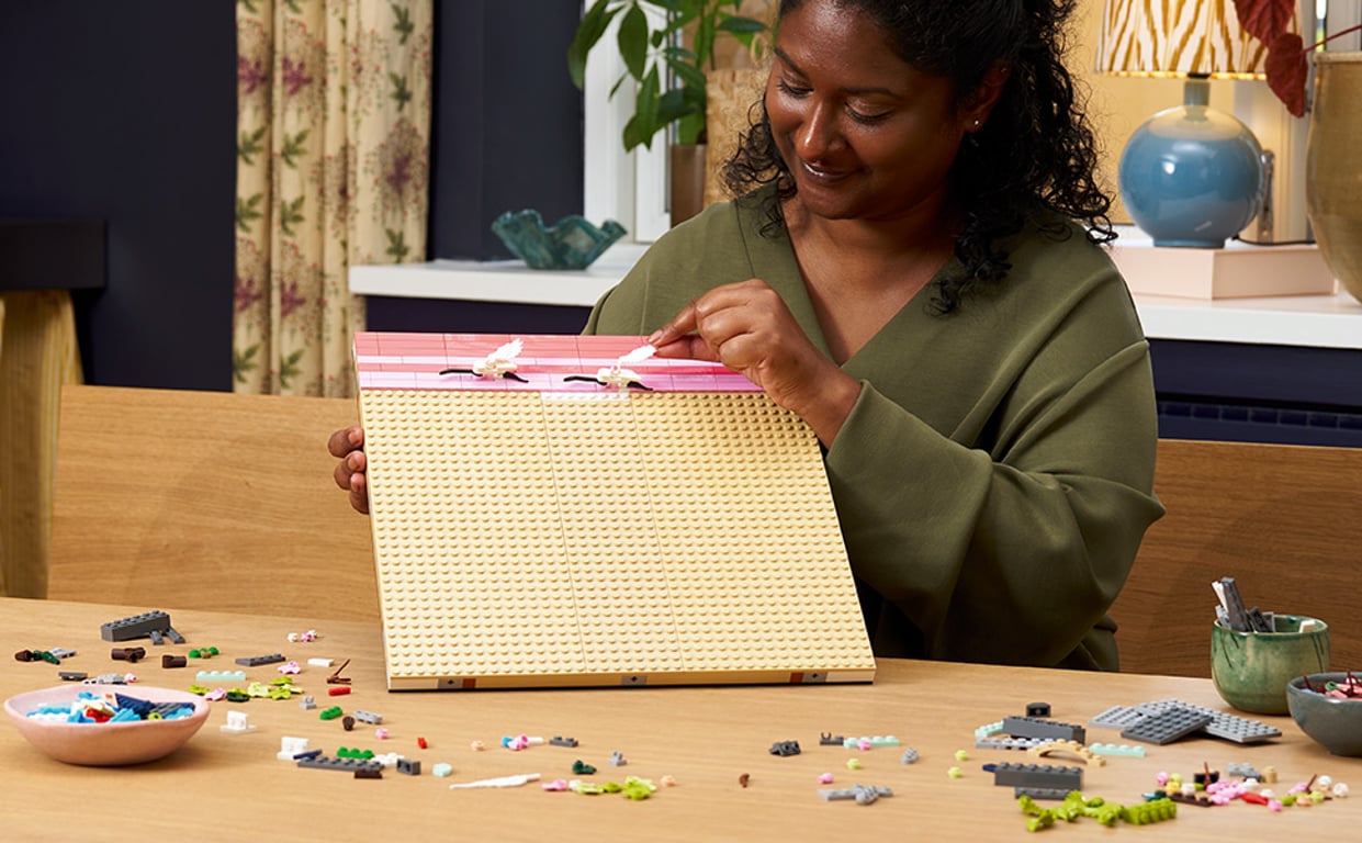 LEGO ART Japoński krajobraz z kwitnącą wiśnią
