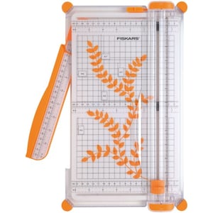 Fiskars 1003758/4153 pappersskärare för 5 ark.