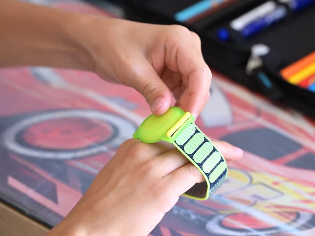 Mobile Origin AirTag Strap