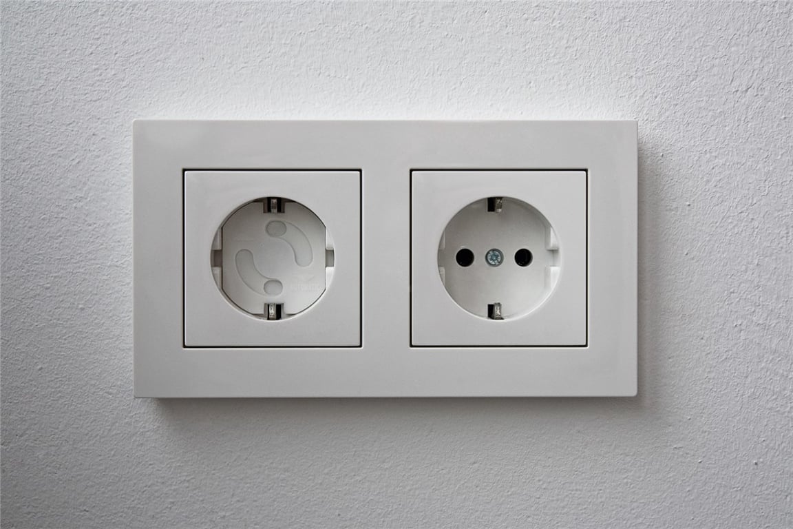 Goobay 51319 nakładka na gniazdko elektryczne Prąd przemienny Biały 5 szt.