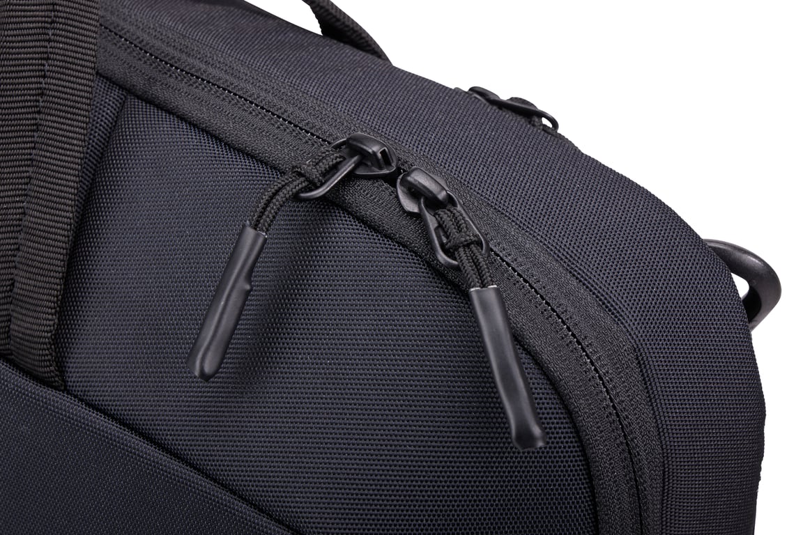 Thule Subterra 2 TSA416 Black 40,6 cm (16") Aktówka Czarny