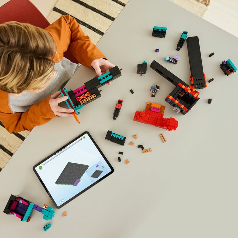 фото Блоковий конструктор LEGO Minecraft Вежа Ендермена (21279)