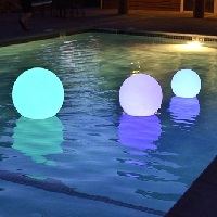Schwimmende Lichter