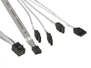 Supermicro MiniSAS / 4 SATA 0,55 m 0,55 m Grau, Weiß