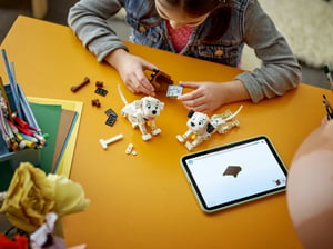 LEGO Disney 101 dalmatyńczyków — Szczeniaczki Szczęściarz i Penny