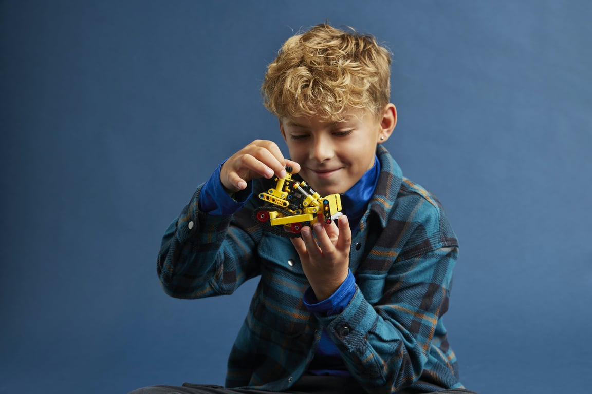 LEGO Technic Buldożer do zadań specjalnych