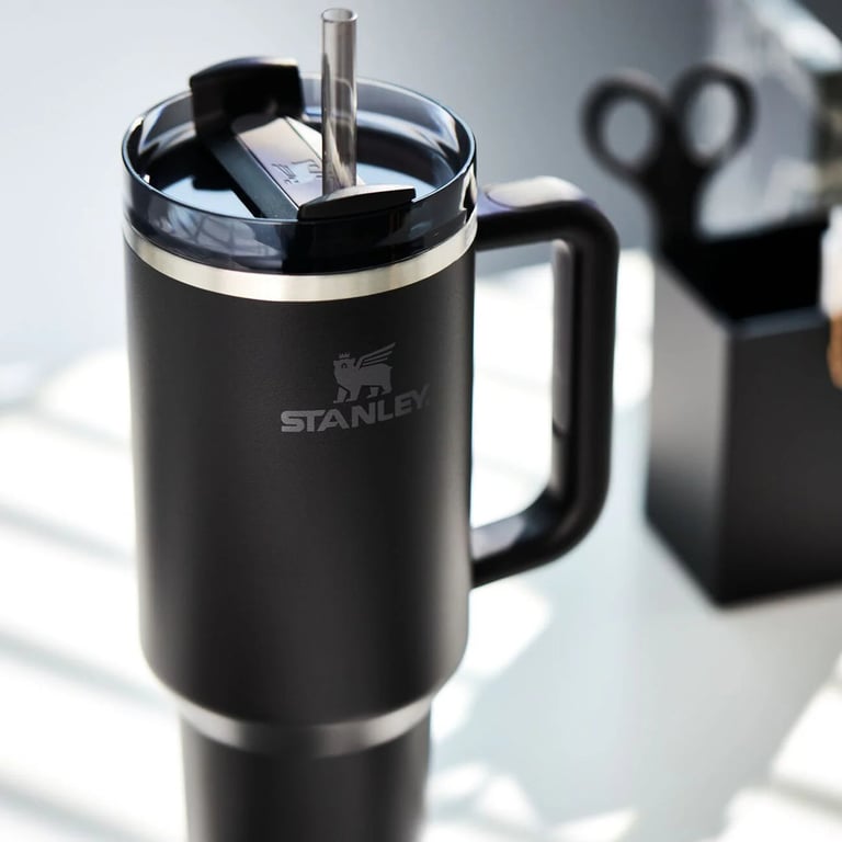 Stanley 1913 Quencher H2.0 Flowstate Tumbler 1180 ml Czarny