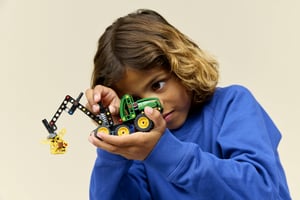 LEGO Technic Harwester kołowy John Deere 1470H