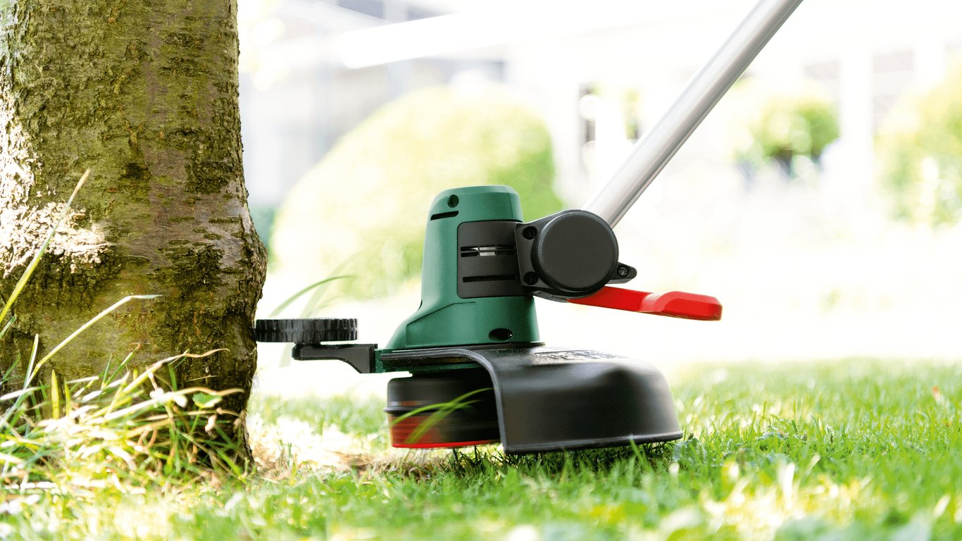 Bosch UniversalGrassCut 18V-26 26 cm Bateria Czarny, Zielony