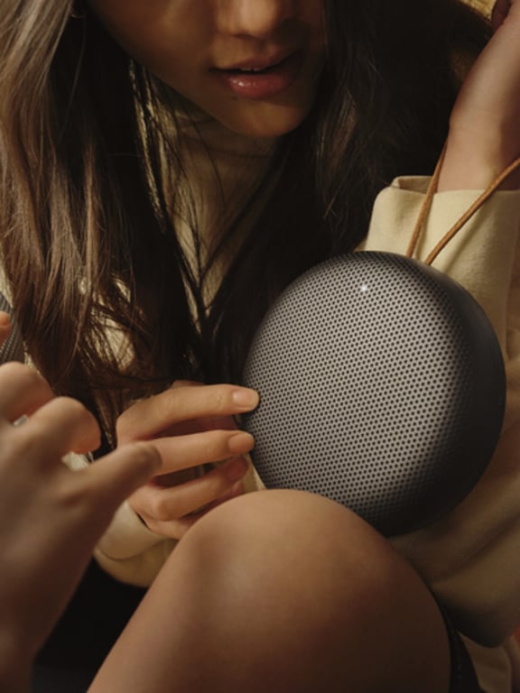 Bang & Olufsen Beosound A1 2nd Gen Antracyt, Czarny