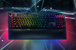 Razer BlackWidow V4 Pro USB Gaming Keyboard, QWERTZ German Layout, Black