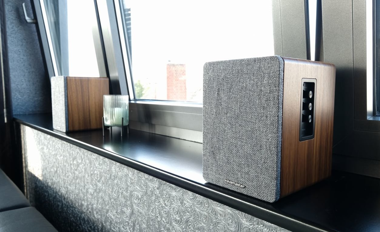фото Мультимедійна акустика Wavemaster Base Wood (6500)