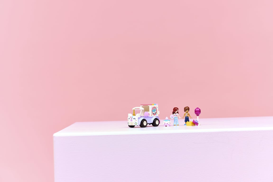 LEGO Friends Jednorożcowa dostawa tortu
