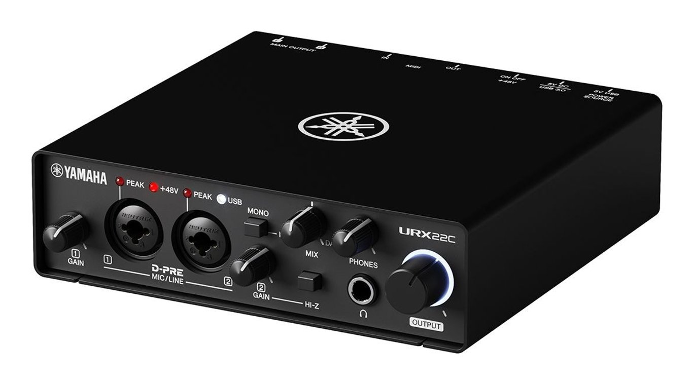 Yamaha URX22C