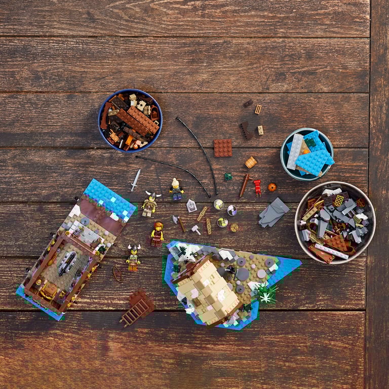 фото Блоковий конструктор LEGO Ideas Село вікінгів (21343)
