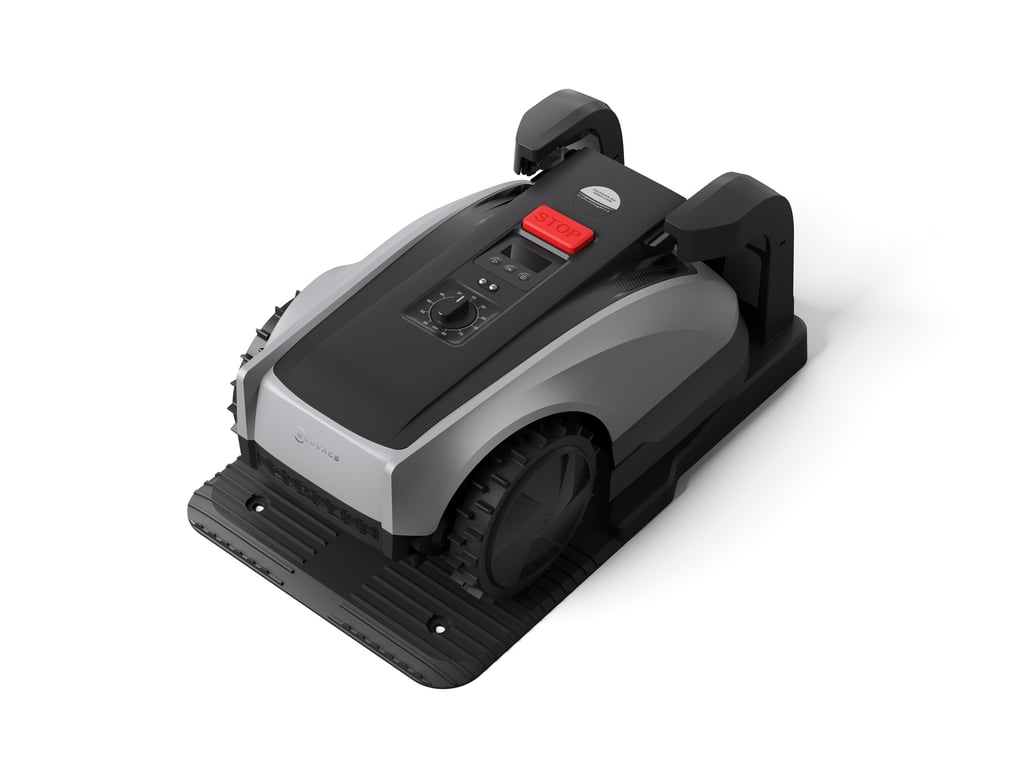 фото Газонокосилка-робот Ecovacs Goat O600 RTK 3