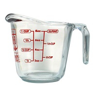 Mugs with measuring cups
