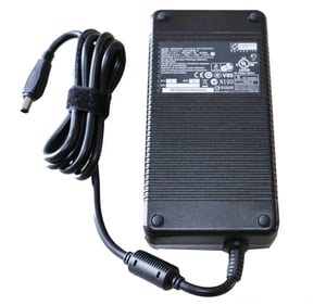 CoreParts MBA1266 strömadapter/växelriktare för inomhusbruk 230 W Svart