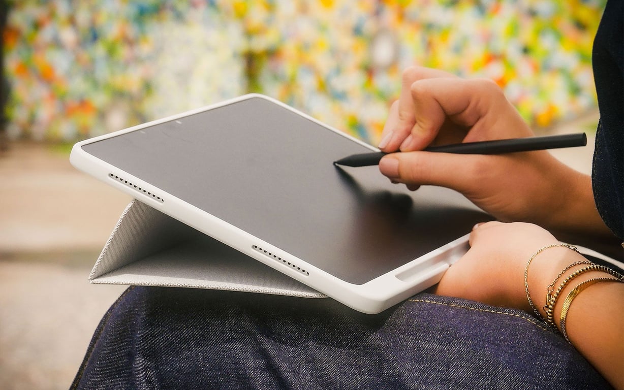 Wacom MOVINKPAD 11IN CASE WITH STAND Etui