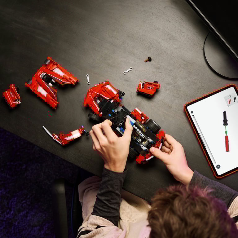 фото Авто-конструктор LEGO Technic Ferrari FXX K (42212)