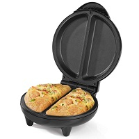 Omelet makers
