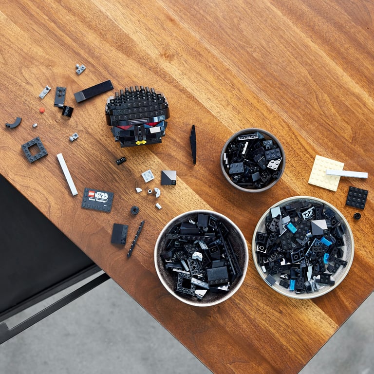 фото Блоковий конструктор LEGO Star Wars Шлем темного штурмовика (75343)